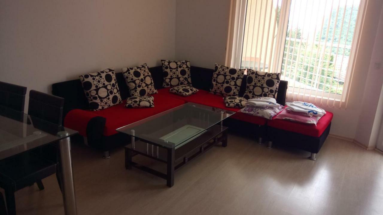 קברנה Marina Residence Complex מראה חיצוני תמונה