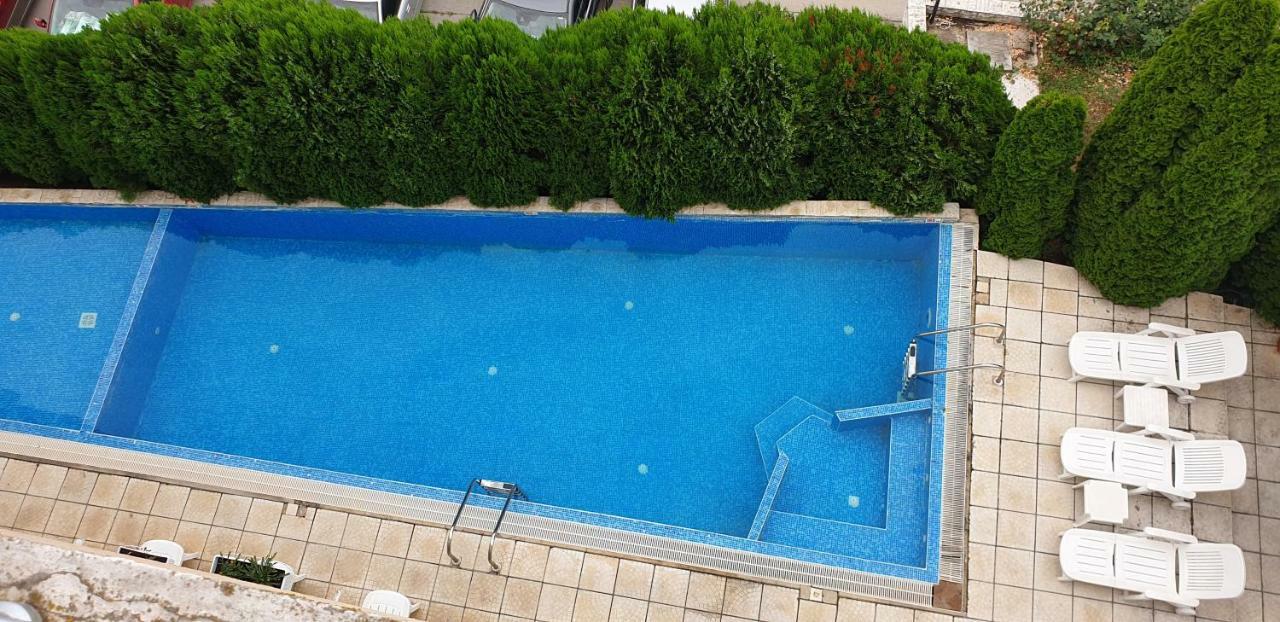 קברנה Marina Residence Complex מראה חיצוני תמונה